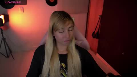 I AM JENN  online show from April 17, 2026, 4:15 am