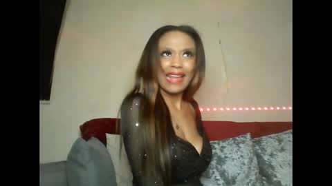 Shaniiice online show from February 14, 2025, 8:05 pm