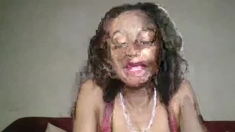 Snapshot of saucy_shanice chatting on July 28, 2026, 2:51 am Shaniiice online show from July 28, 2026, 2:51 am