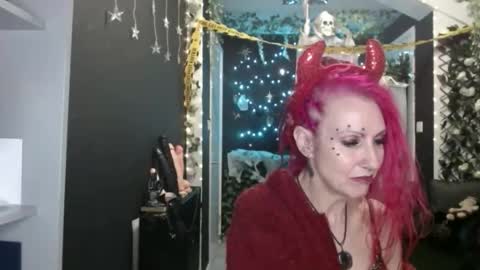 SaucySky online show from October 27, 2025, 2:37 am