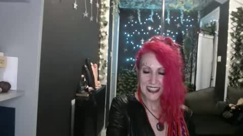 SaucySky online show from November 14, 2025, 8:18 pm