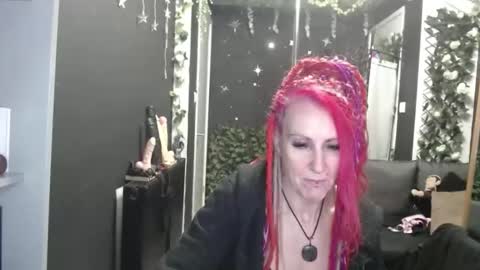 SaucySky online show from January 10, 2026, 10:06 am