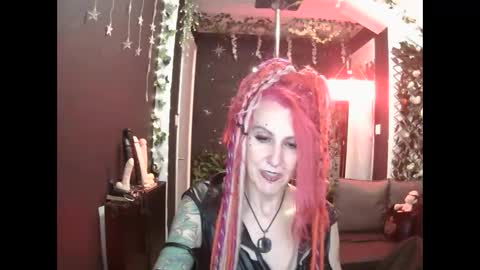 SaucySky online show from January 17, 2026, 8:56 pm