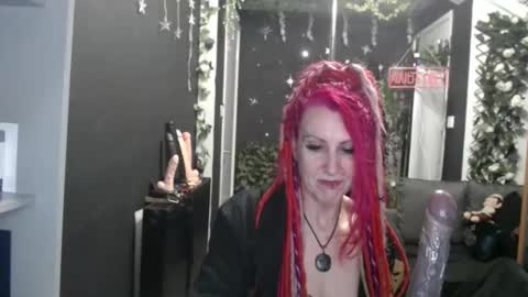 SaucySky online show from January 19, 2026, 9:13 am