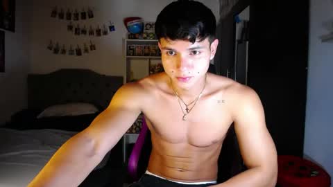 Snapshot of saulomiralles chatting on June 6, 2026, 11:20 pm Saulo online show from June 6, 2026, 11:20 pm