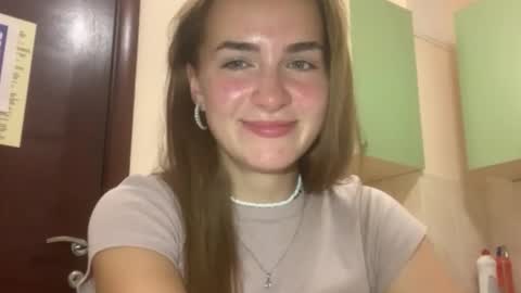 Snapshot of saundrayeeloy chatting on September 11, 2025, 5:35 pm Martha online show from September 11, 2025, 5:35 pm