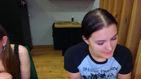 Snapshot of sav_anna chatting on November 8, 2025, 5:12 pm LUNA and ANNA online show from November 8, 2025, 5:12 pm