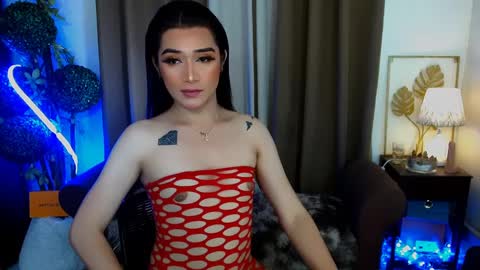 savage_selinats online show from February 22, 2025, 11:57 am