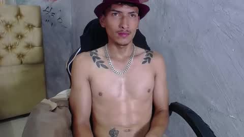 SavageLover  online show from December 19, 2025, 4:25 pm