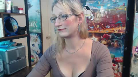 Savanah online show from October 7, 2025, 5:04 am