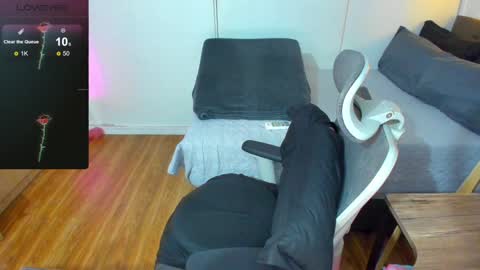 savanna13 online show from December 27, 2024, 10:12 am