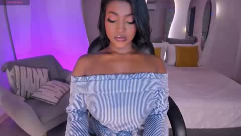 S a v a n n a h  online show from December 14, 2025, 11:59 am