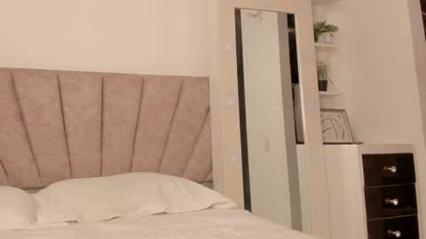 Savannahwildee online show from February 11, 2026, 12:21 pm