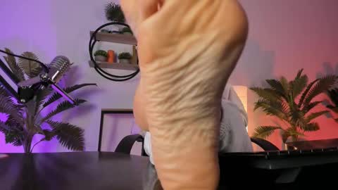 save the qween online show from February 28, 2025, 8:53 am