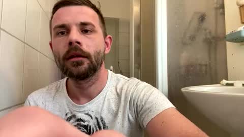 chamomile online show from December 19, 2025, 11:28 am