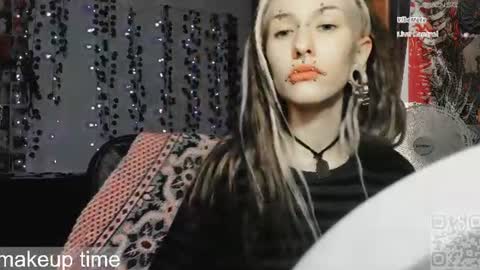 Snapshot of say_mary chatting on July 14, 2026, 3:18 pm pronoun she. name Mary. age 21. online show from July 14, 2026, 3:18 pm