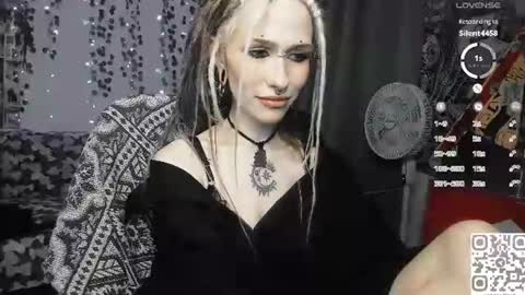 Snapshot of say_mary chatting on July 30, 2026, 4:50 pm pronoun she. name Mary. age 21. online show from July 30, 2026, 4:50 pm