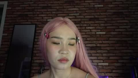 Saya online show from October 24, 2025, 6:37 pm