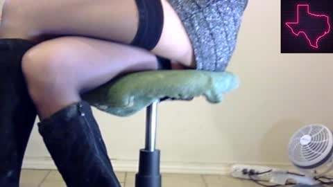 Snapshot of sayhicaitcd chatting on December 18, 2024, 9:36 am Cait or Caitlin online show from December 18, 2024, 9:36 am