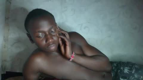 saylich online show from November 12, 2025, 3:29 am