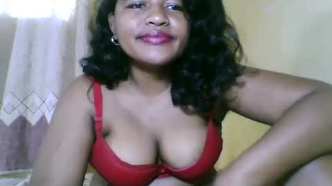 saylla1 online show from November 3, 2025, 6:14 am