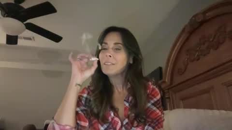 Good Girls Say Please...and Thank You online show from October 13, 2025, 12:54 am