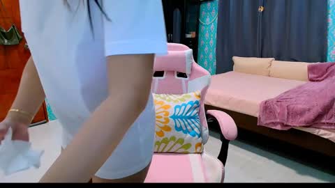 scarlett. online show from December 17, 2025, 2:06 am