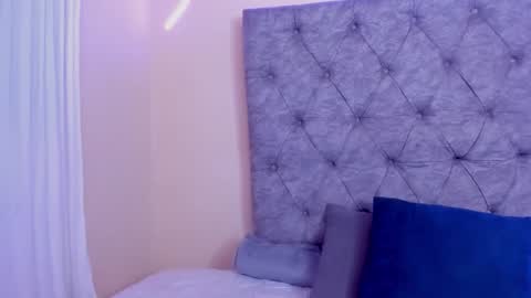 Snapshot of scarleet_boobs chatting on March 30, 2026, 4:57 am camila online show from March 30, 2026, 4:57 am