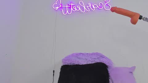 scarleett jones online show from March 6, 2025, 4:08 am