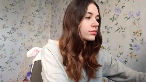 Kira online show from November 2, 2025, 9:22 am