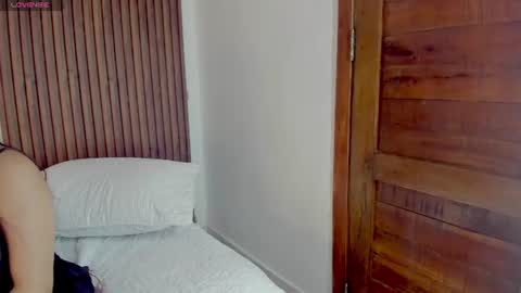 scarlet__rose_ online show from June 22, 2026, 7:00 pm