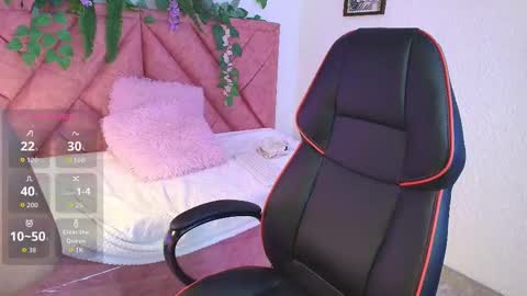 Scarlet  online show from October 4, 2025, 3:26 am