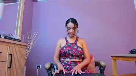 Scarlet Edwars online show from September 24, 2025, 6:00 pm