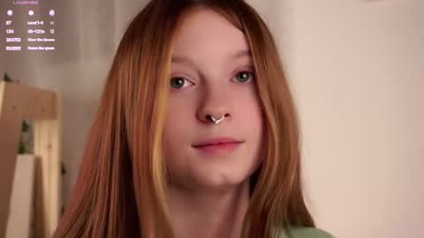 scarlet_fever10 online show from October 25, 2025, 1:07 pm