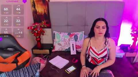 scarlet_hit online show from September 17, 2025, 4:25 am