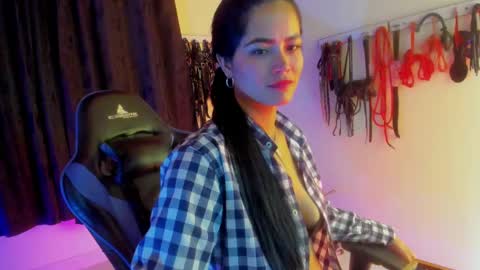 scarlet taylor kennedy online show from October 2, 2025, 6:48 pm