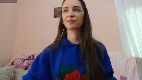 Snapshot of scarlet_rosse chatting on April 25, 2026, 10:40 am Scarlet online show from April 25, 2026, 10:40 am