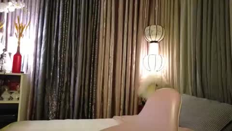 Snapshot of scarlet_ts69 chatting on November 24, 2025, 9:09 am scarlet online show from November 24, 2025, 9:09 am