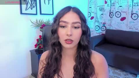 Snapshot of scarlet_villamizar chatting on October 1, 2025, 4:40 am SCARLET online show from October 1, 2025, 4:40 am