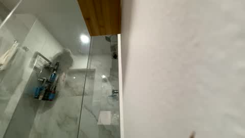 Snapshot of scarlet_whisper chatting on November 4, 2025, 5:01 pm scarlet whisper online show from November 4, 2025, 5:01 pm