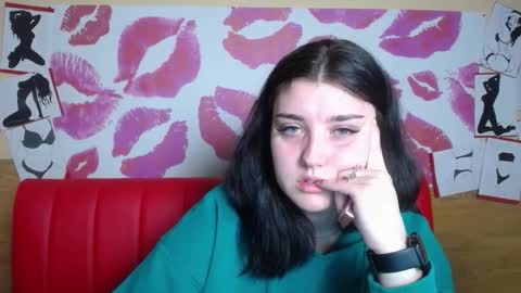 ScarletCargo online show from December 15, 2025, 6:06 am