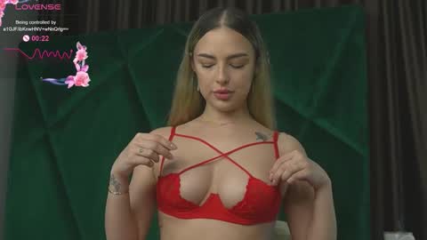 Scarlet online show from September 24, 2025, 10:02 pm