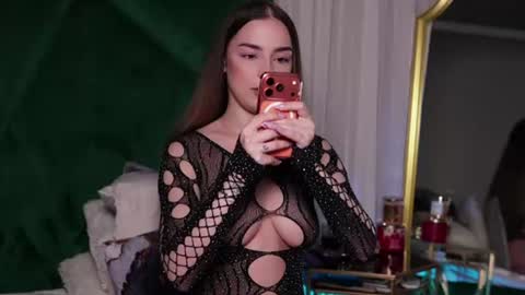 scarletcolesx online show from June 17, 2026, 10:00 pm