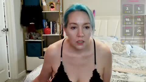 Scarlet Croxxx Cross online show from July 3, 2026, 8:21 am