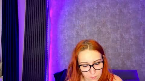 Snapshot of scarleteyes_ chatting on November 3, 2025, 5:09 am Amanda online show from November 3, 2025, 5:09 am