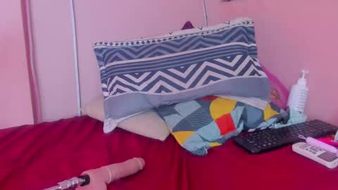 Snapshot of scarleth_blonde chatting on January 18, 2025, 4:59 am SCARLETH online show from January 18, 2025, 4:59 am