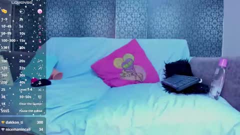 Snapshot of scarleth_blonde chatting on February 9, 2025, 10:32 pm SCARLETH online show from February 9, 2025, 10:32 pm