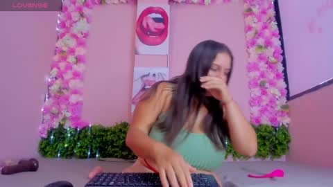 Snapshot of scarleth_blonde chatting on February 21, 2025, 7:54 pm SCARLETH online show from February 21, 2025, 7:54 pm