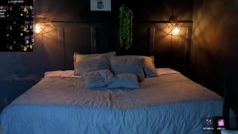 SCARLETH online show from September 23, 2025, 1:30 am