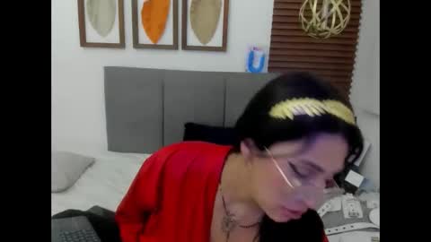 scarleth online show from February 8, 2025, 7:48 am